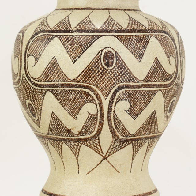 Vintage Tribal Pattern Ceramic Ginger Jar Table Lamp For Sale - Image 9 of 11