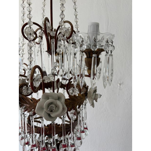 Metal 1930s Italian Tiered Tole White Roses Murano Drops Chandelier For Sale - Image 7 of 13