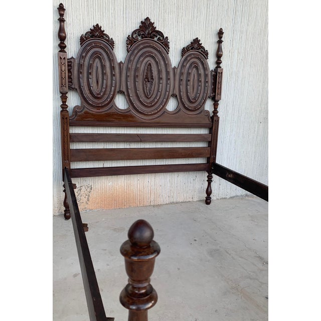 Baroque Early 20th Carved Medallions Full Doble Bedframe For Sale - Image 3 of 12