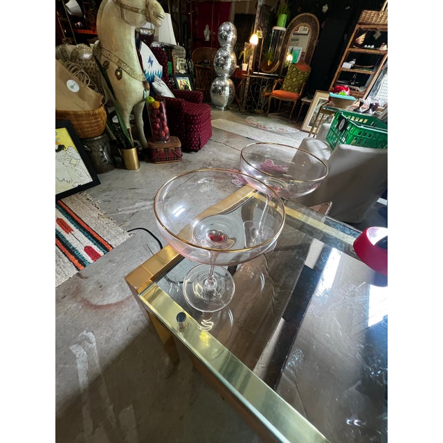 1970s Pair of Pink Depression Champagne Glasses With Gold Rim Accents For Sale - Image 4 of 5