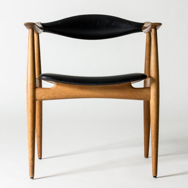 Yoke Chair by Hans J. Wegner, 1960s For Sale - Image 4 of 10