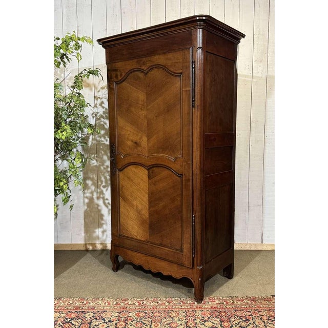 Louis XV Cherrywood Bonnetière, 19th Century For Sale - Image 9 of 14
