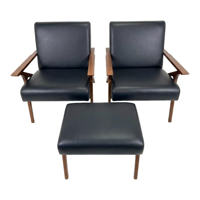 Mid Century Style Pair of Chairs and Ottoman 3 PCS For Sale