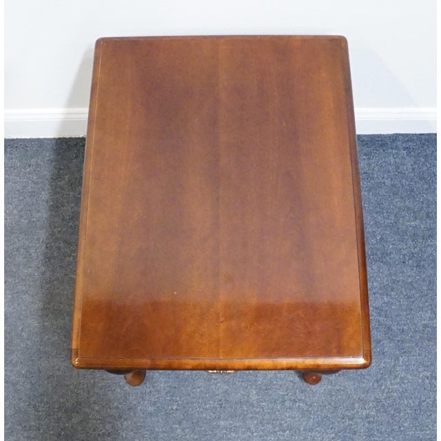 Late 20th Century Thomasville Furniture Collector's Cherry Traditional Style 21" Accent End Table 10131-210 For Sale - Image 5 of 15