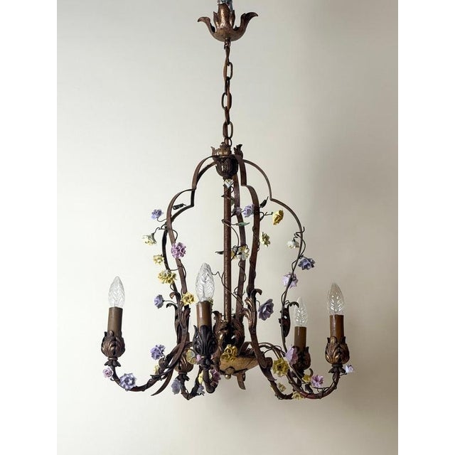 Italian Gilt Iron Five-Light Chandelier with Porcelain Flowers, 1930 For Sale - Image 14 of 18