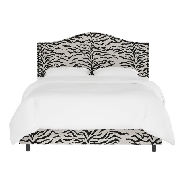 Ashland Bed in Cream Black Linen Zebra, California King For Sale