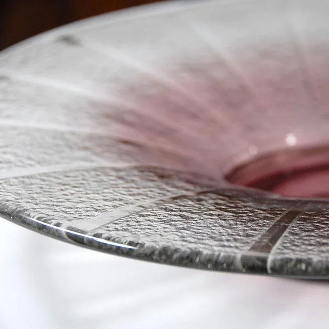 French Art Deco Glass Plate by Charles Schneider, 1920s, in Flawless conditions. Designed 1920 to 1949 This piece has an...