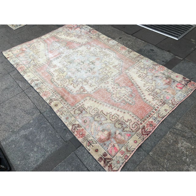 Art Deco 1960s Vintage Turkish Oushak Rug - 4′2″ × 6′8″ For Sale - Image 3 of 9