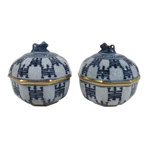 Chinese Porcelain Jars, a Pair