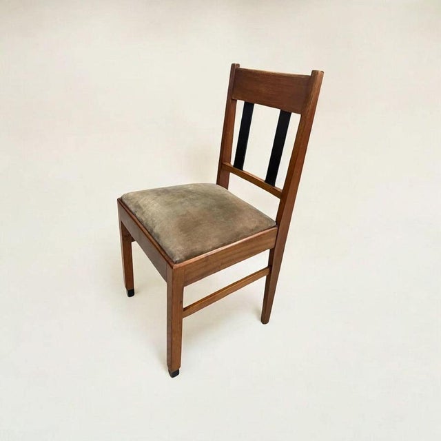 Art Deco Chair in Oak with Green Velvet Upholstery, 1920s, in Good conditions. Designed 1920 to 1949