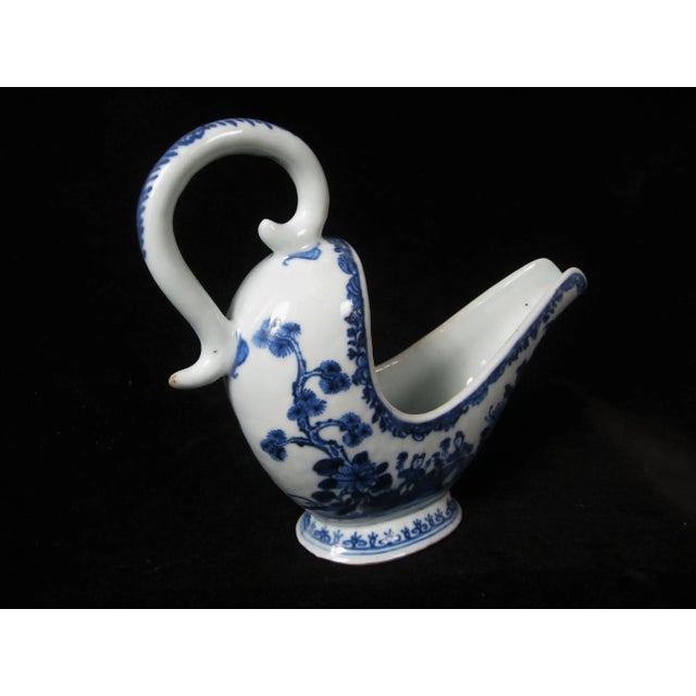 Chinese 18thC Chinese Export Qianlong Sauce Boat c.1790 For Sale - Image 3 of 12