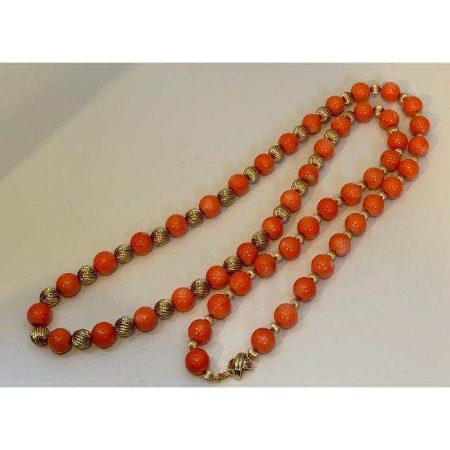 Signed Tiffany & Co. Vintage Natural Coral & Yellow Gold Bead Necklace, 38" Long For Sale In New York - Image 6 of 18