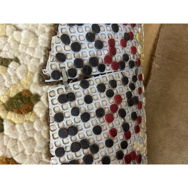 Mid-Century Modern Round Wool Rug, 1970s For Sale - Image 3 of 12