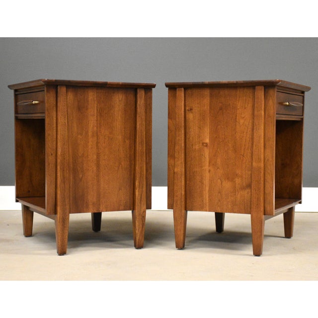 Mid-Century Modern 1960s Refinished Walnut Nightstands by Davis - A Pair For Sale - Image 3 of 10