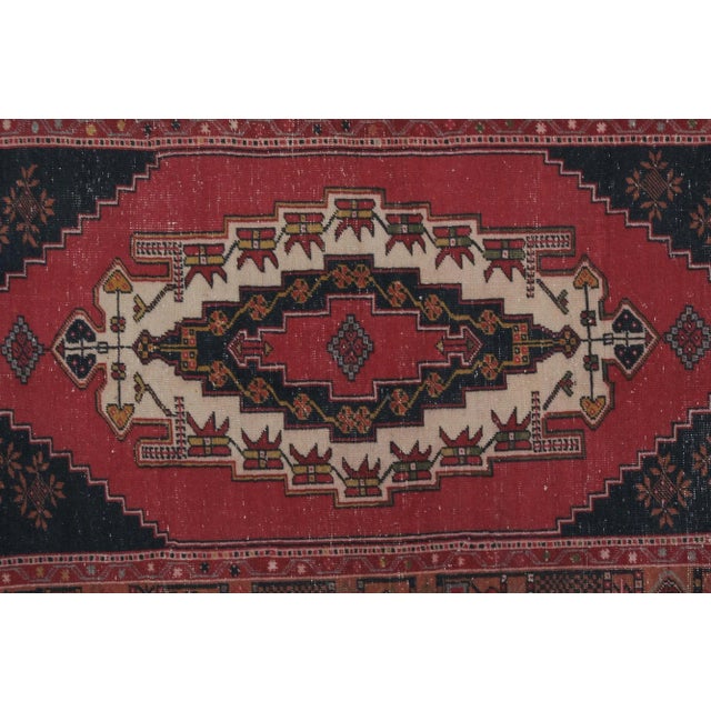 1970s Vintage Oushak Anatolian Red Rug 4'7" X 7'10" For Sale In Philadelphia - Image 6 of 13