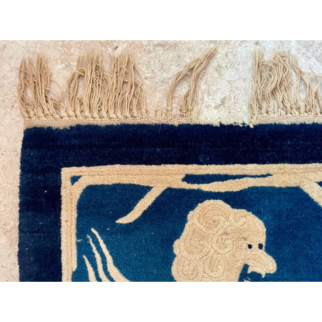 Beautiful Asian Textile with Foo Dogs in 100% wool. This would be great in any room decor . wonderful details and colors.