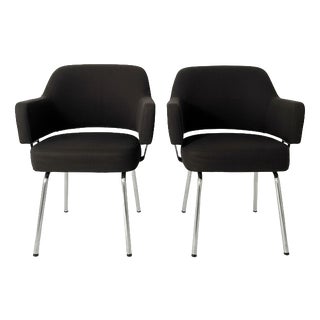 Chairs in the style of Eero Saarinen, Set of 2 For Sale