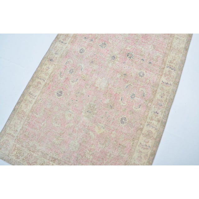 Art Deco 1960s Pale Pink Natural Vintage Area Carpet For Sale - Image 3 of 11