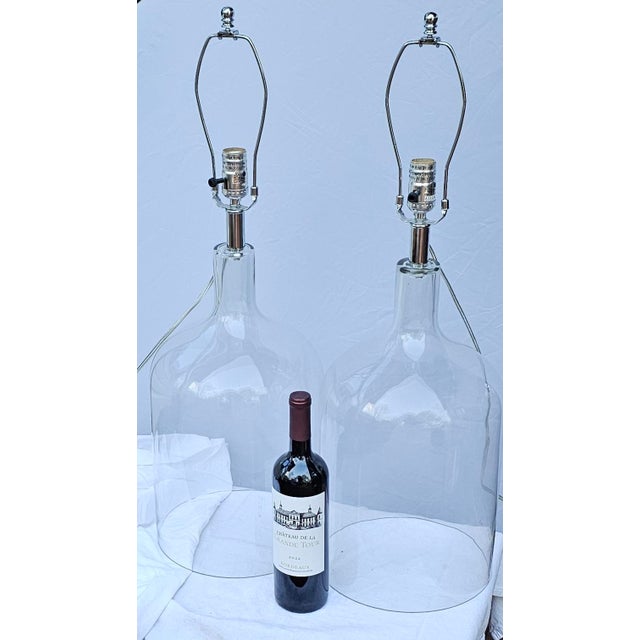 Offering a really cool pair of large clear glass barrel 3-Way lamps with woven fabric shades. These lamps are in excellent...