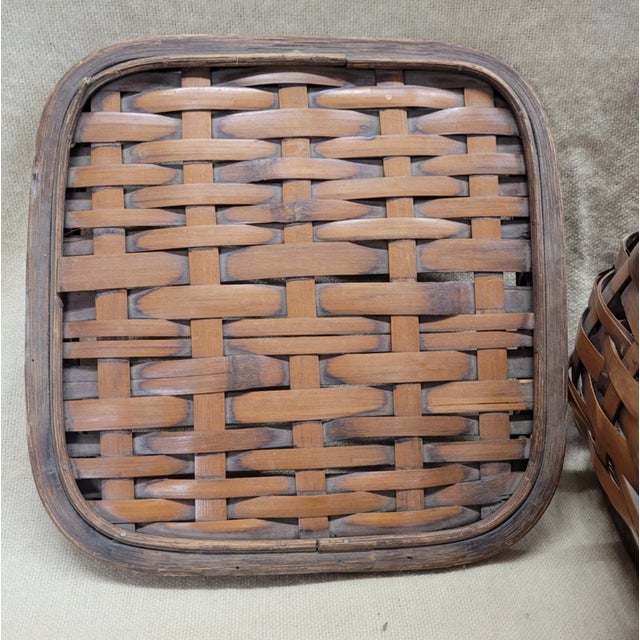 Antique Splint Woven Wooden Basket W/ Double Handles & Fitted Lid For Sale - Image 11 of 18