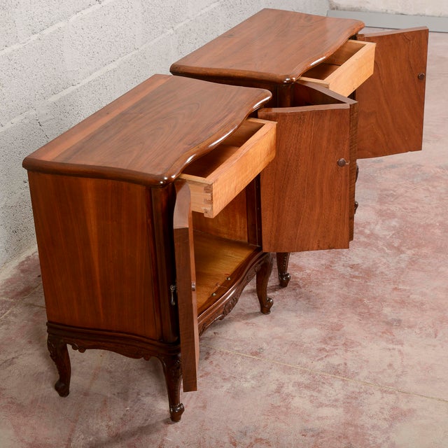 Mid-Century Walnut-Veneered Nightstands, Set of 2 For Sale - Image 10 of 18