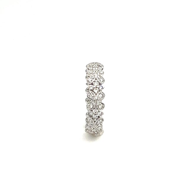 1.25 Ct Flower Shape Diamond Band Size 6 For Sale - Image 4 of 6