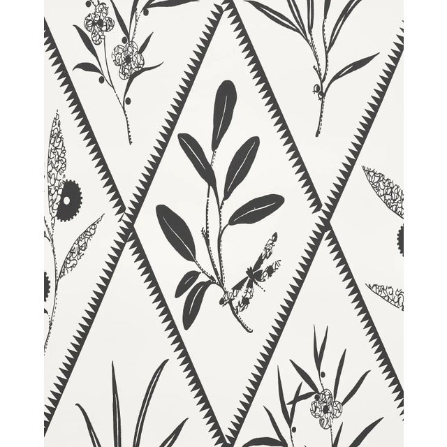 This listing is for a wallpaper sample only. If you'd like to purchase this wallpaper, please click here:...