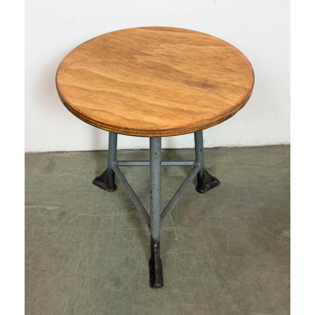 Mid-Century Modern Industrial Grey Workshop Stool, 1960s For Sale - Image 3 of 13