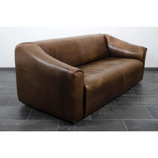 Seat can be enlarged by pulling out with max 40 cm This piece has an attribution mark, I am sure that it is completely...