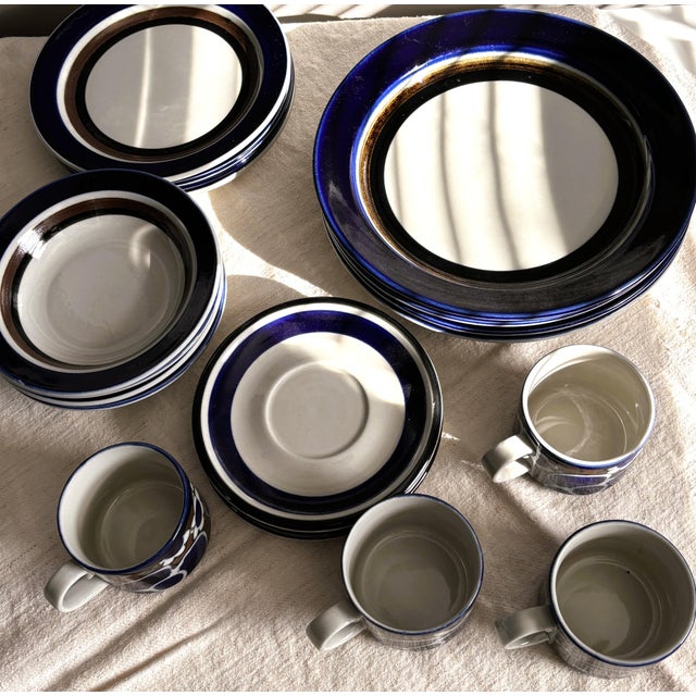 Ceramic Anja Jaatinen-Winquist for Arabia Finland Saara 20-Piece Dinnerware Set For Sale - Image 7 of 11