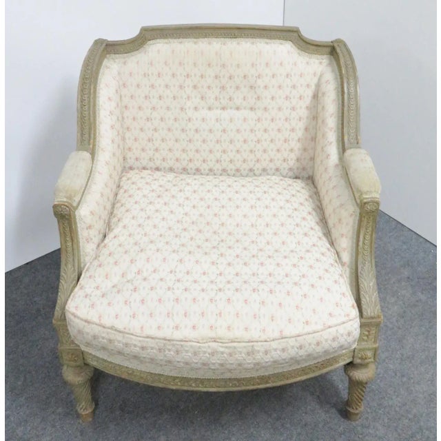 French Louis XIV Paint Distressed Bergere Chair For Sale - Image 3 of 8