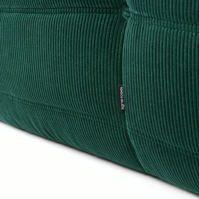 Togo Loveseat in Emerald Corduroy - Original Vintage Ligne Roset For Sale - Image 9 of 10
