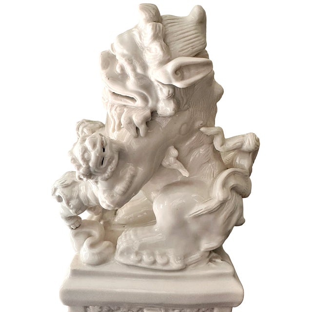 Vintage Blanc De Chine Ceramic Foo Dogs or Lions - a Pair For Sale - Image 4 of 10