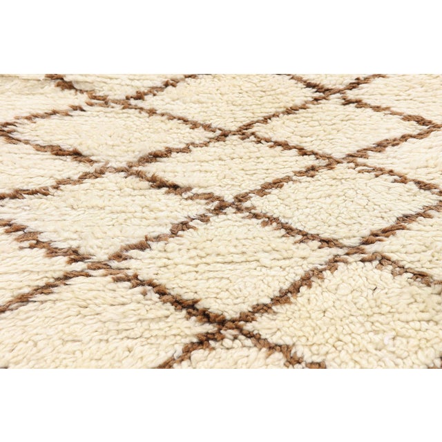 Late 20th Century Vintage Azilal Moroccan Rug, 02'05 X 05'10 For Sale - Image 5 of 10