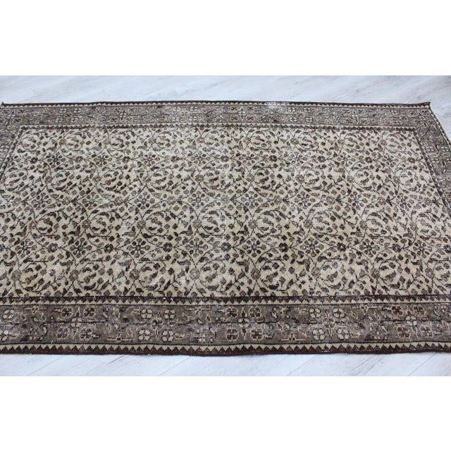Vintage Turkish Area Rug - 46"x 80.5" For Sale - Image 4 of 11