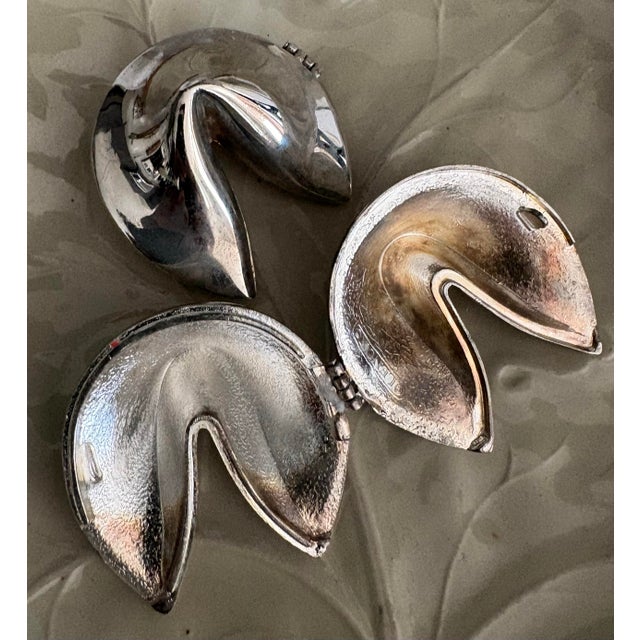 Traditional Pair of Vintage Silver Plate Fortune Cookies by Trinket Box For Sale - Image 3 of 7