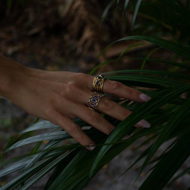 Blue Radiant Majesty Sapphire Gold Adjustable Cuff Ring, Size 8 For Sale - Image 8 of 9
