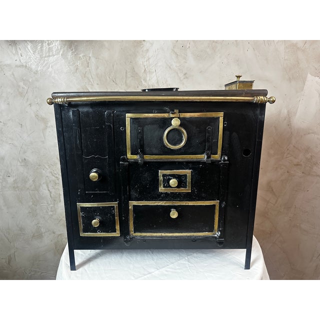 Antique Children's Stove in Cast Iron, 1890s For Sale - Image 5 of 12
