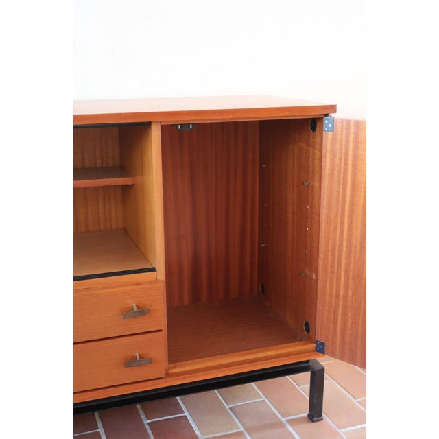 Teak Sideboard with Glazed Centre by Marcel Gascoin for Alveole, France, 1960s For Sale - Image 11 of 18