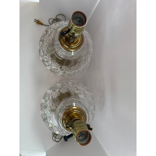 Vintage Neoclassical Diamond-Pattern Glass Urn Table Lamps - Pair For Sale - Image 10 of 13