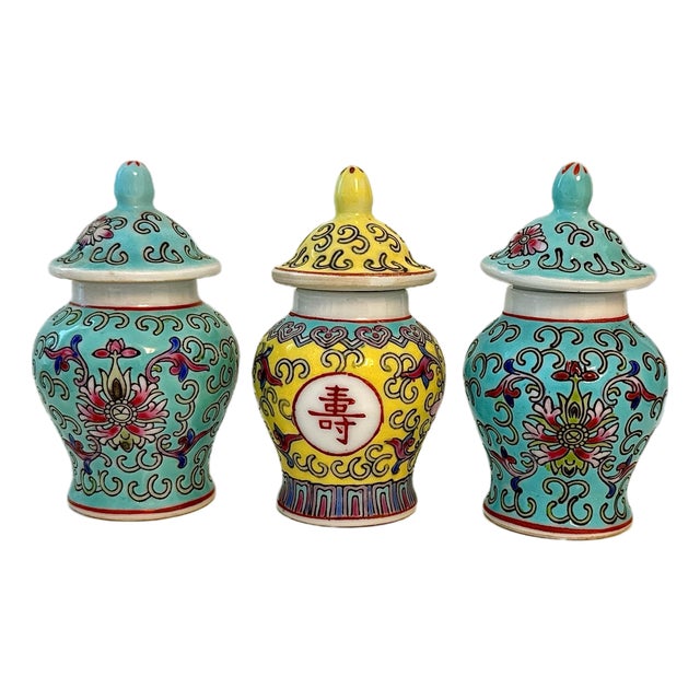 Chinese Miniature Lidded Temple Jars - A Set of 3 For Sale