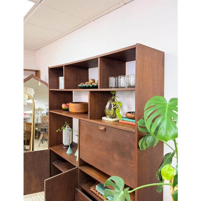 Vintage Walnut MCM Wall Unit Desk Storage Cabinet Mid Century Modern W/ Drawers For Sale - Image 11 of 15