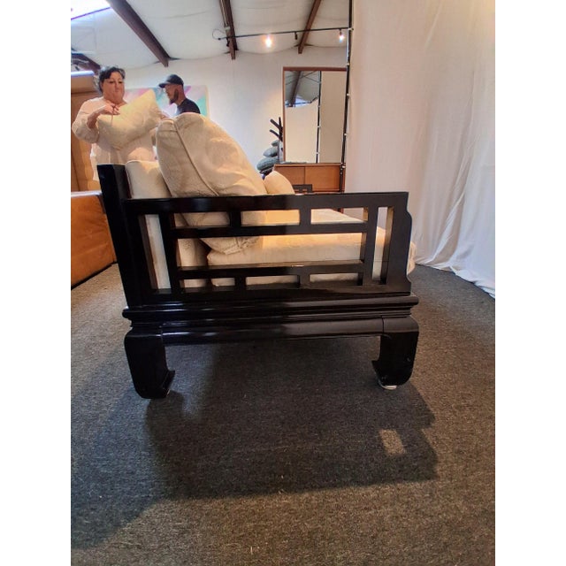 Late 20th Century Japanese Black Lacquered Chinoiserie Love Seat For Sale In Naples, FL - Image 6 of 6