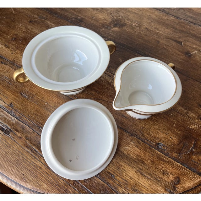Late 20th Century Theodore Haviland New York Kenmore Pattern Sugar and Creamer Set For Sale In Dallas - Image 6 of 6