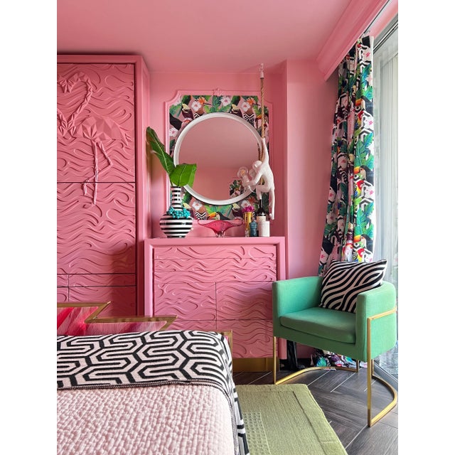 Contemporary Peak & Valley Extra Long Woven Geometric Kelly Green Oversized Throw For Sale In Miami - Image 6 of 9