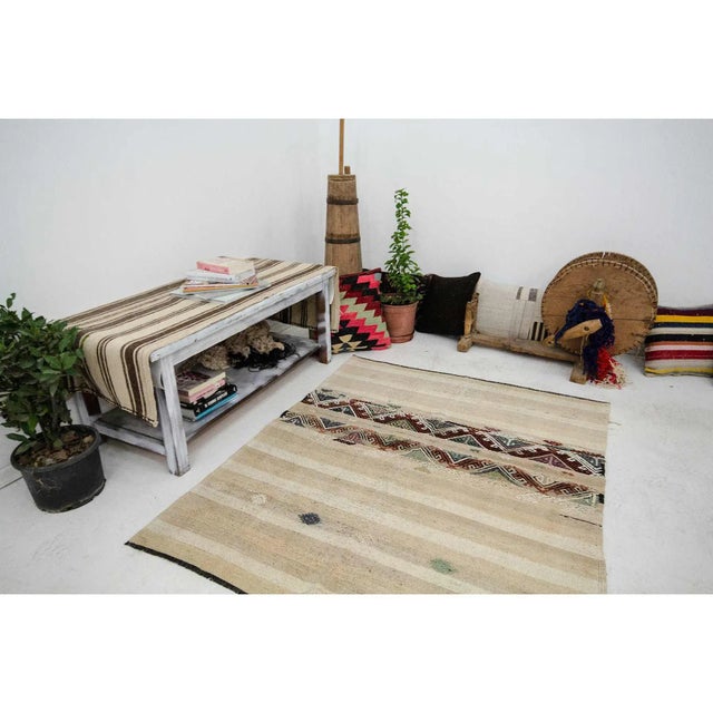 Vintage Kilim Rug- 4′2″ × 5′1″ For Sale In Los Angeles - Image 6 of 7