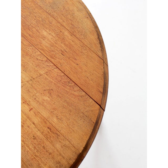 Vintage Round Wood Coffee Table With Turned Legs For Sale - Image 13 of 15