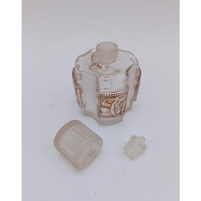 Glass Glass Perfume Bottle by René Lalique for Lalique, 1942 For Sale - Image 7 of 9