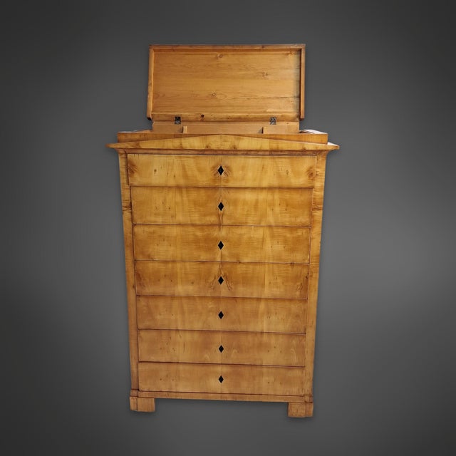 Biedermeier Maple Veneer Pillared Chest of Drawers with Pointed Gable, Thuringia, 1820s For Sale - Image 6 of 11