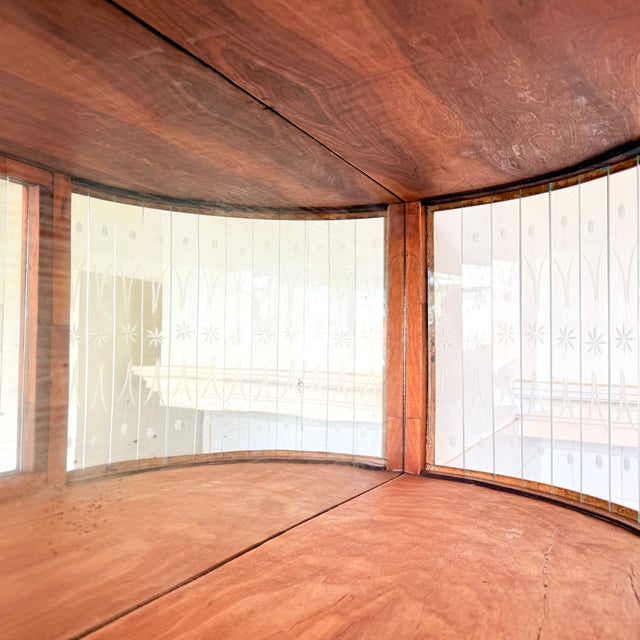 Art Deco Style Wall-Mounted Display Cabinet with Floral Engraving, 1950s For Sale - Image 11 of 15